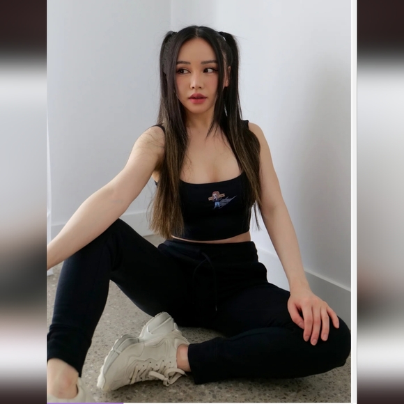 NWT Chloe Ting black embroidered joggers Size S (runs small) - Picture 1 of 6